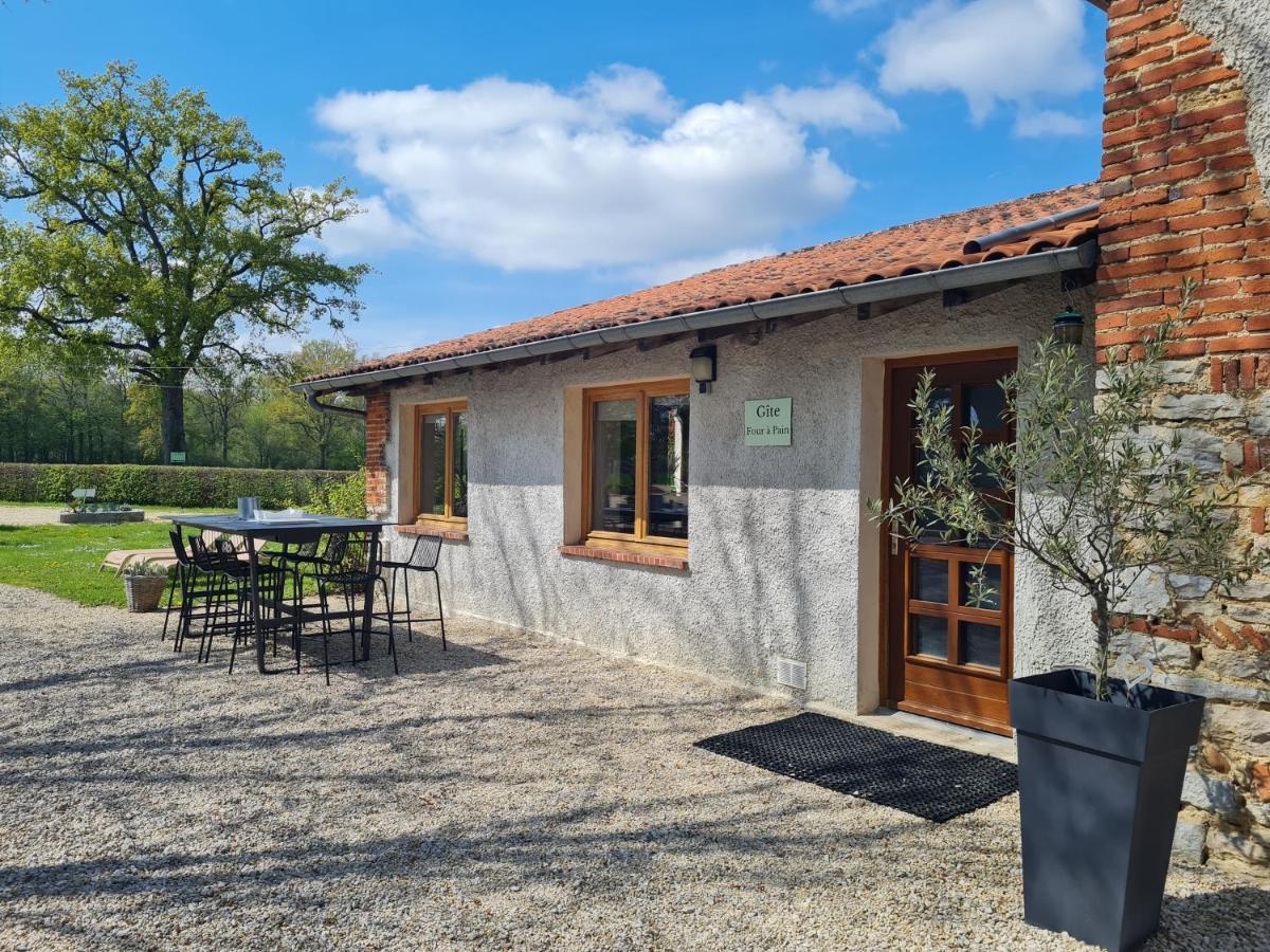 فيلا Domaine Du Cuiset - Gite Du Four A Pain Saint-André-sur-Vieux-Jonc المظهر الخارجي الصورة