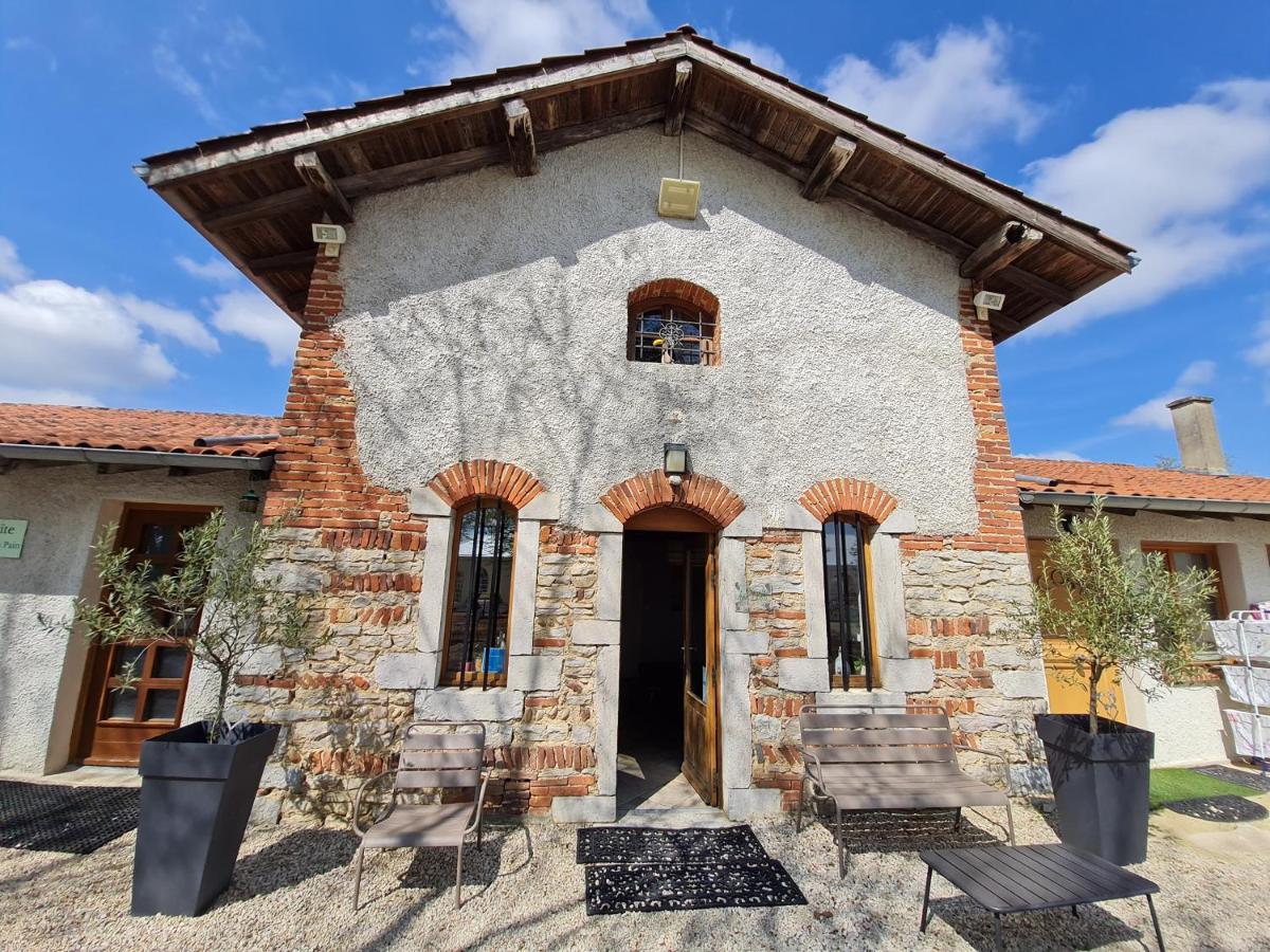 فيلا Domaine Du Cuiset - Gite Du Four A Pain Saint-André-sur-Vieux-Jonc المظهر الخارجي الصورة